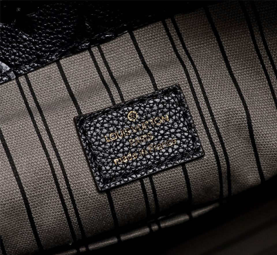 Artsy M40249 46x32x24 wg (26)