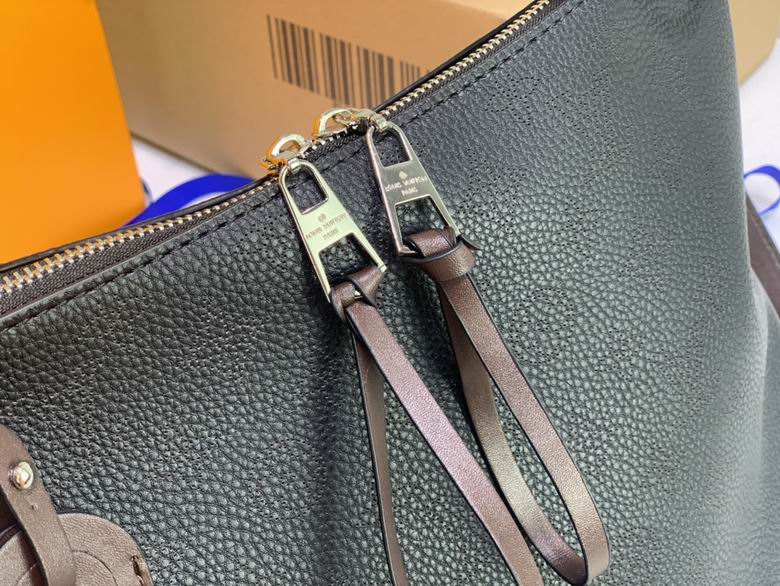 Beaubourg Hobo M56084 32x26x17cm (22)