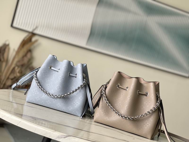 Bella M21582 M21886 19x22x14cm gf (1)