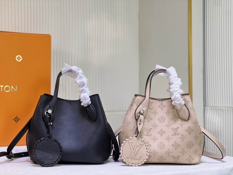 Blossom M21849 20x20x12.5cm ss (1)