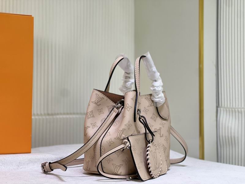 Blossom M21849 20x20x12.5cm ss (15)