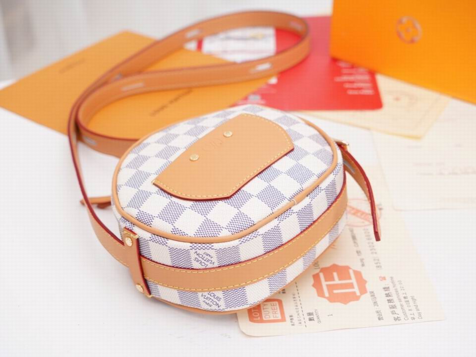 Boite Chapeau M52294 ss (2)