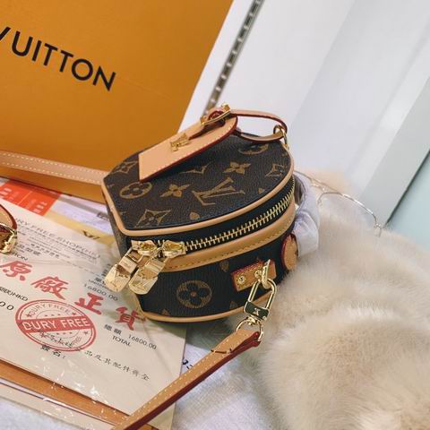 Boite Chapeau M44699 M68276 ss (3)