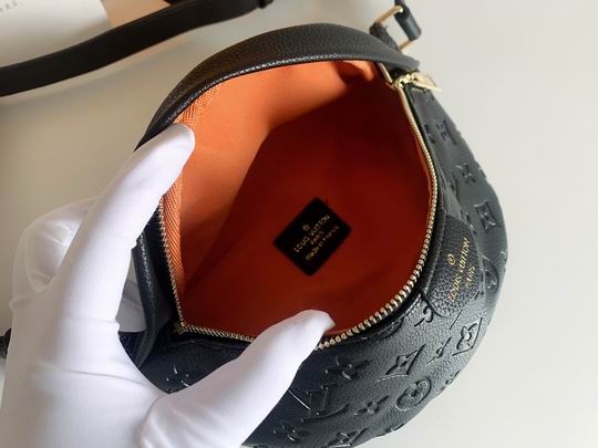 Bumbag M44812 43644 37x14x13cm zy (10)