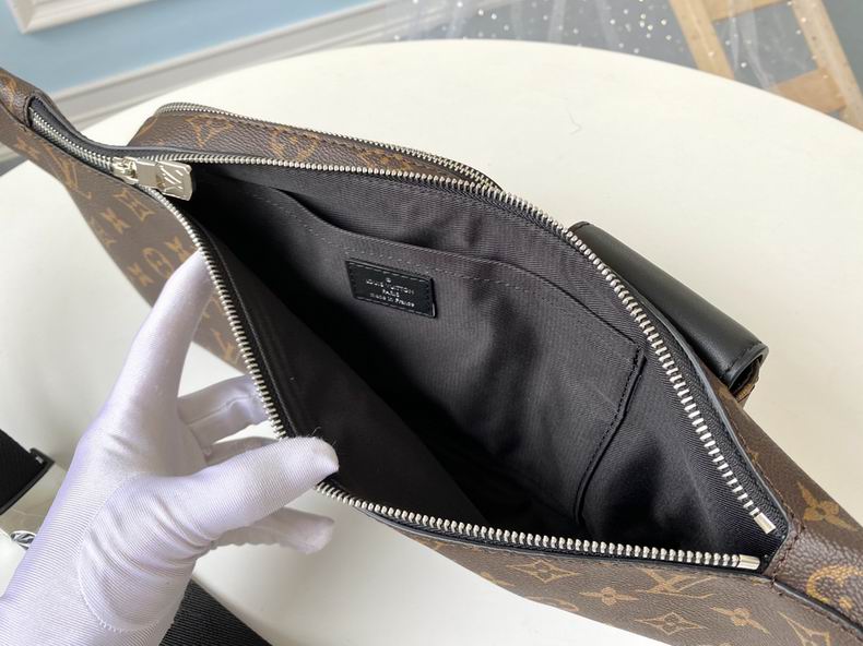 Bumbag M45337 50x15.5x4cm gf (8)