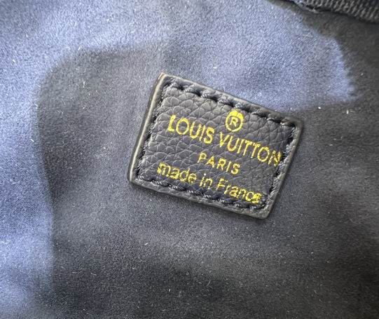 Bumbag M82208 17x12x9.5cm ss (9)