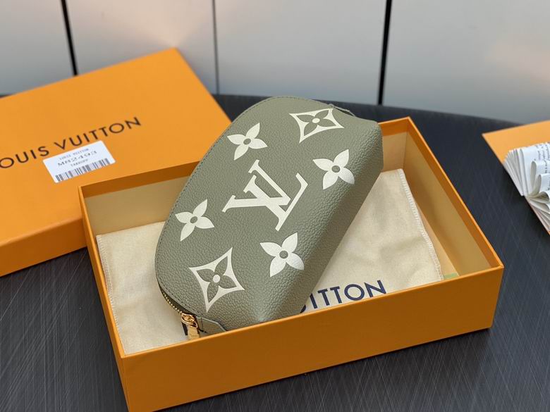 By the Pool M82493 17x12x6cm gf (2)