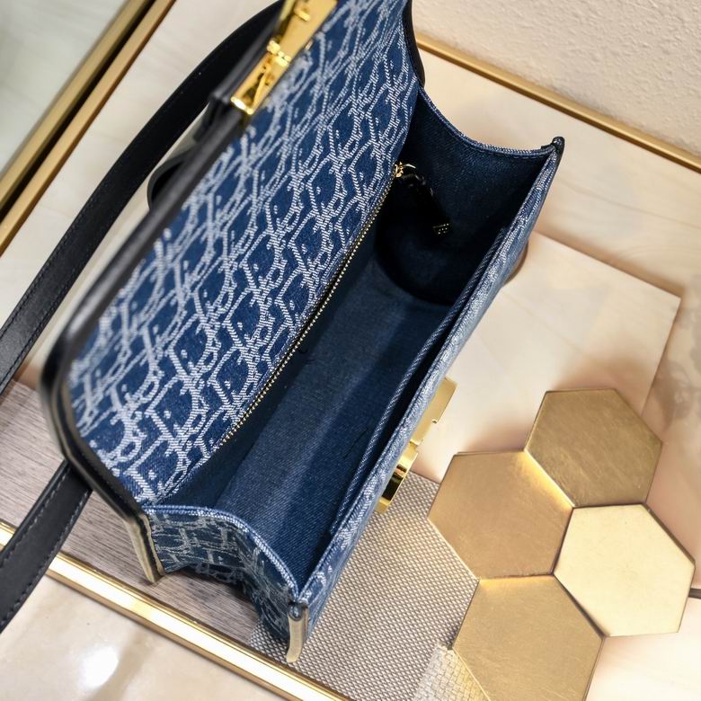 CD-1001 24X17X8cm XM 7