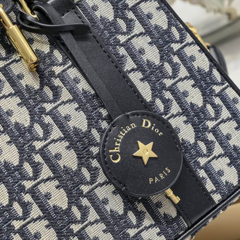 CD-1340 25X16X9.5cm XM 3