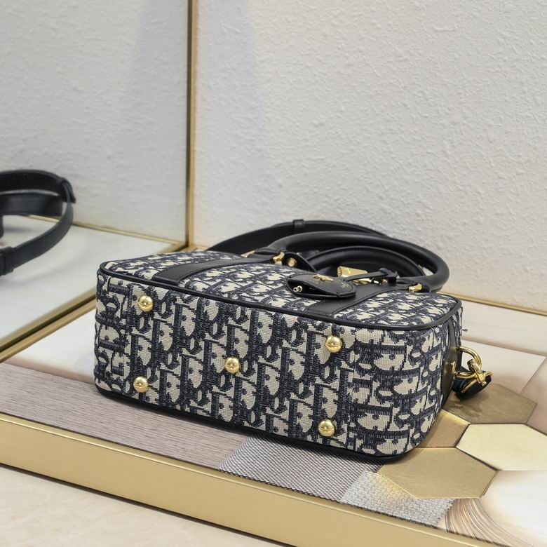 CD-1340 25X16X9.5cm XM 6