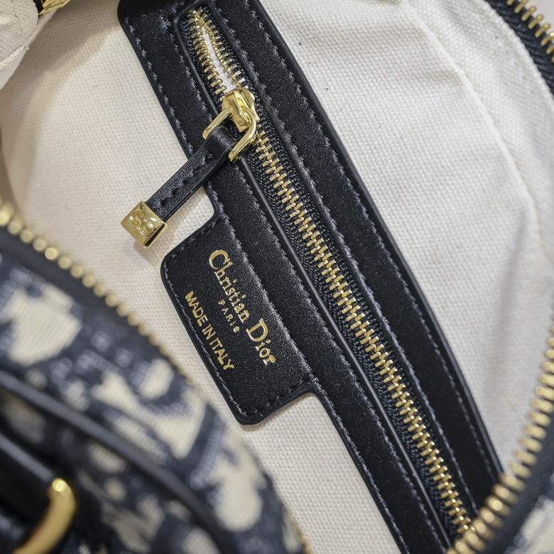 CD-1340 25X16X9.5cm XM 7