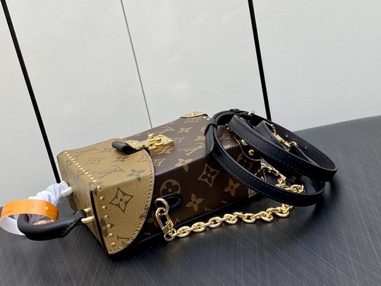 Camera Box M82465 12.5x17.6x6cm gf (4)