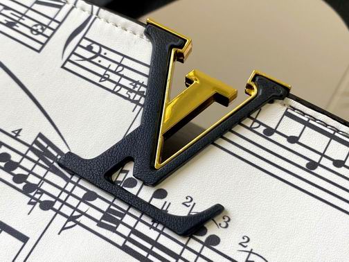 Capucines M20194 27x18x9cm ss (5)