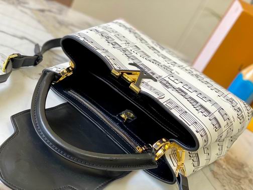 Capucines M20194 27x18x9cm ss (8)