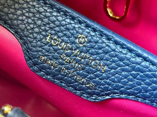 Capucines M20514 27x18x9cm cs (8)