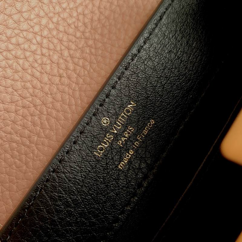 Capucines M21689 21x14x8cm gf (10)