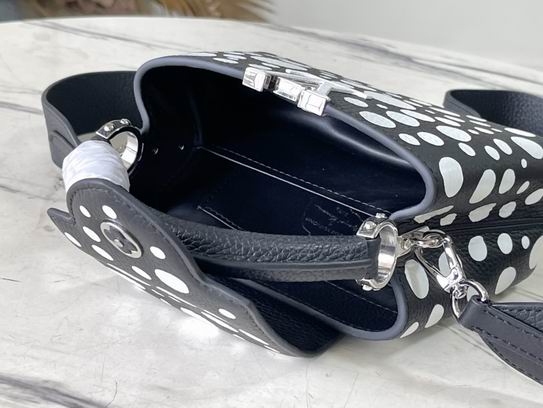 Capucines M21691 21x14x8cm gf (10)