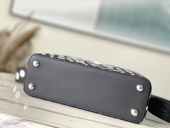 Capucines M21691 27x18x9cm gf (4)