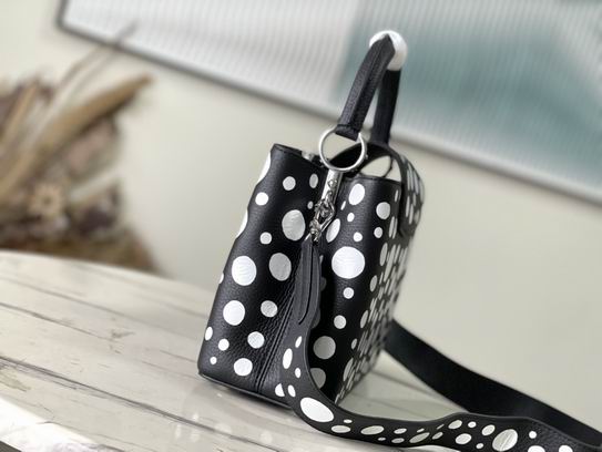 Capucines M21691 31.5x20x11cm gf (2)