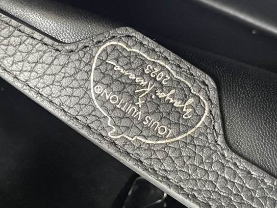 Capucines M21691 31.5x20x11cm gf (6)