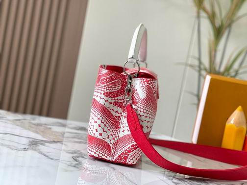 Capucines M21705 31.5x20x11cm ss (2)