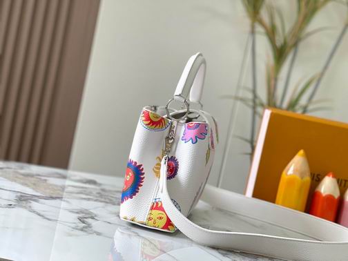 Capucines M21725 27x18x9cm ss (3)