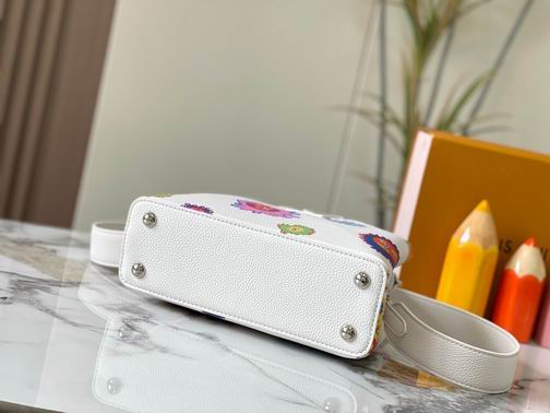 Capucines M21725 27x18x9cm ss (5)