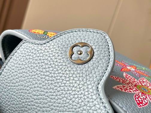 Capucines M21754 21x14x8cm ss (16)