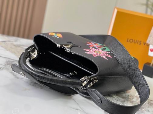 Capucines M21756 31.5x20x11cm ss (26)