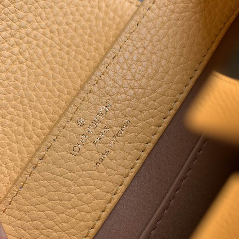 Capucines M21798 21x14x8cm gf (8)