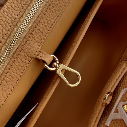 Capucines M22206 27x18x9cm gf (7)