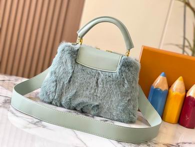 Capucines M22388 27x18x9cm ss (12)