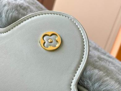 Capucines M22388 27x18x9cm ss (14)