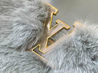 Capucines M22388 27x18x9cm ss (15)