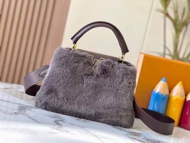 Capucines M22388 27x18x9cm ss (19)