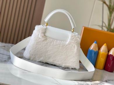 Capucines M22388 27x18x9cm ss (2)