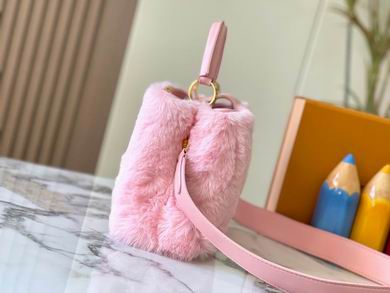 Capucines M22388 27x18x9cm ss (29)