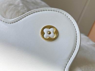 Capucines M22388 27x18x9cm ss (6)