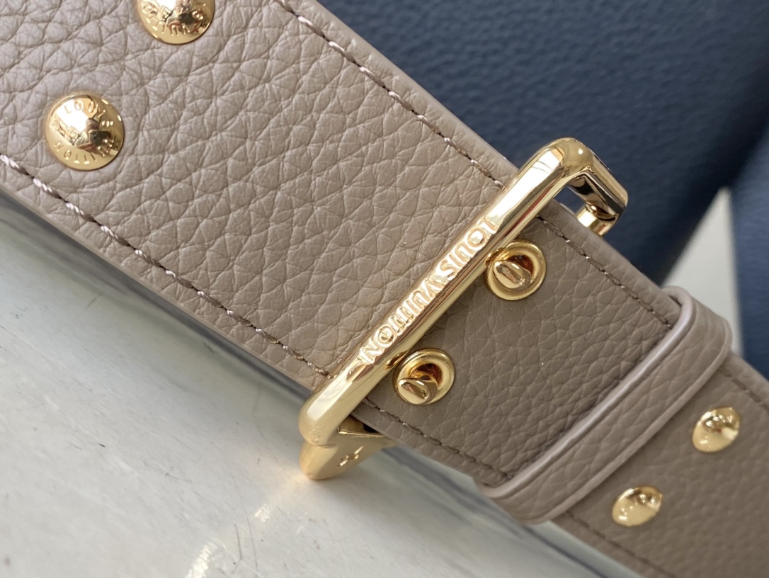 Capucines M22677 31.5x20x11cm gf (17)