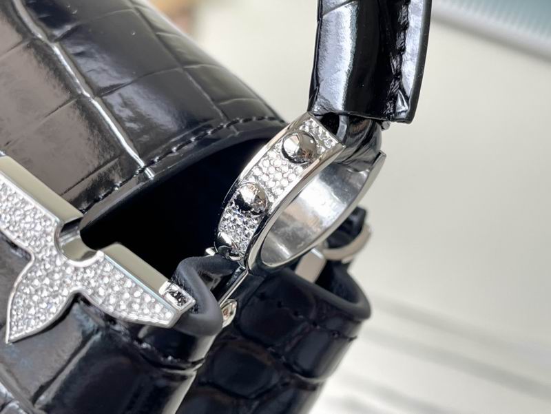 Capucines M51783鳄鱼纹21x14x8cm gf (15)