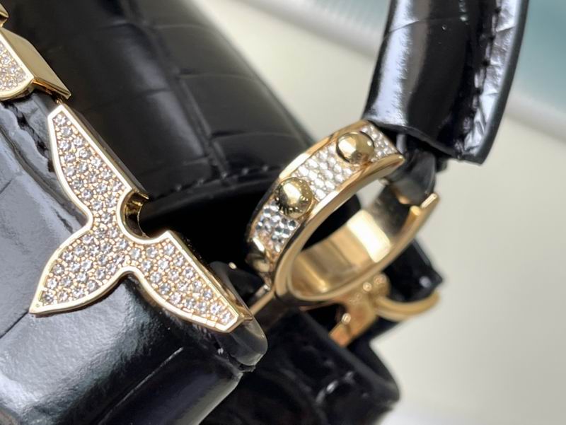 Capucines M51783鳄鱼纹21x14x8cm gf (6)