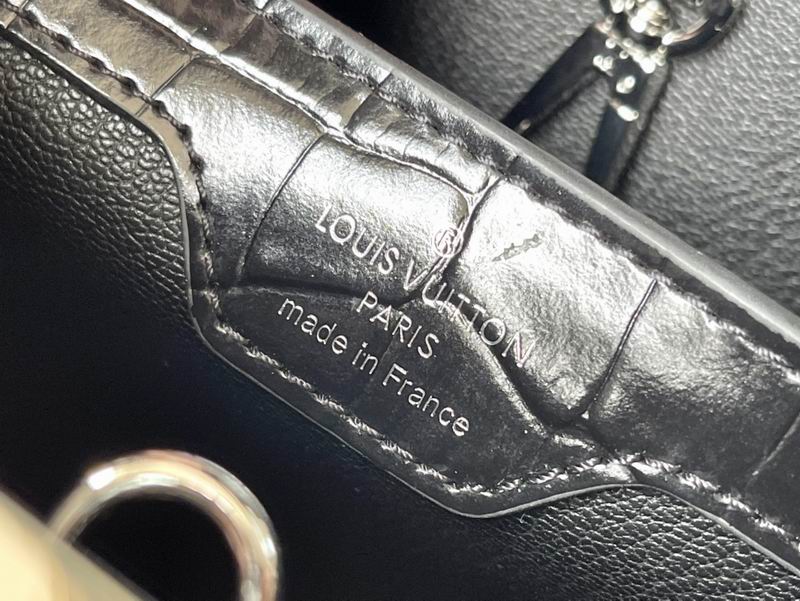 Capucines M51783鳄鱼纹27x18x9cm gf (14)