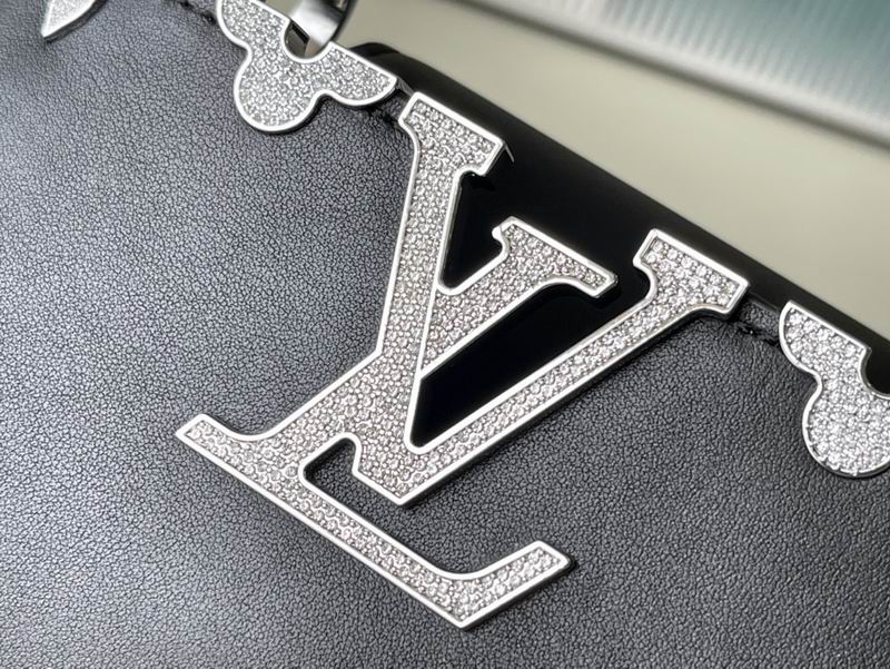 Capucines M51783 21x14x8cm gf (5)