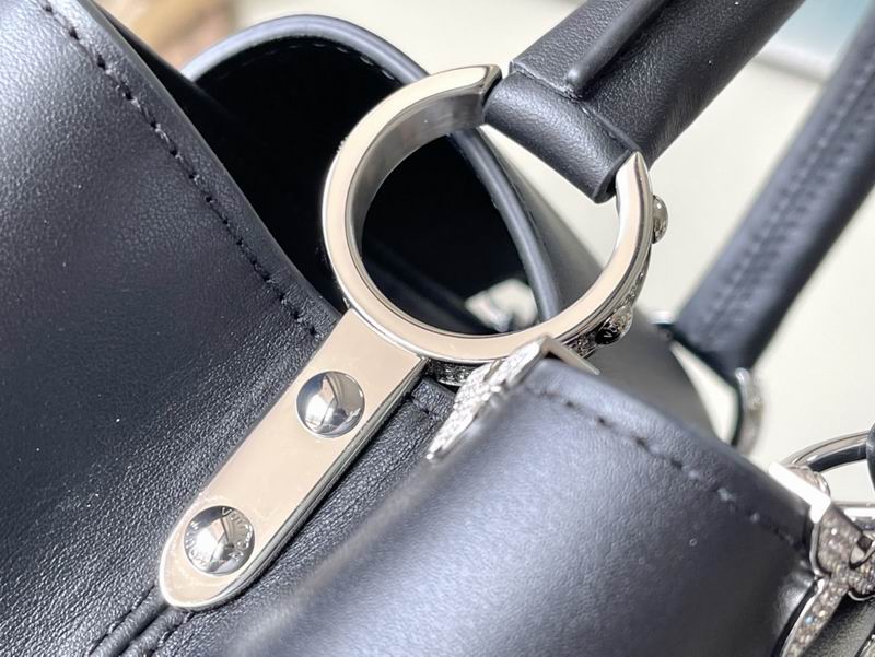 Capucines M51783 31.5x20x11cm gf (5)