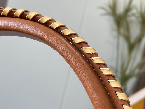 Capucines M57361 31.5x20x11cm cs (15)