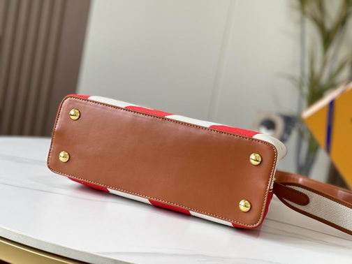 Capucines M57361 31.5x20x11cm cs (4)