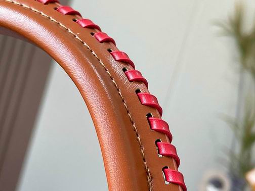 Capucines M57361 31.5x20x11cm cs (5)