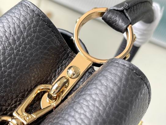 Capucines M59066 S27x18x9cm gf (6)