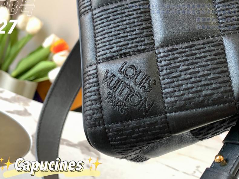 Capucines M59225 27x18x9 cm gf (7)