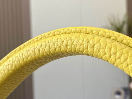 Capucines M59468 27x18x9cm cs (23)